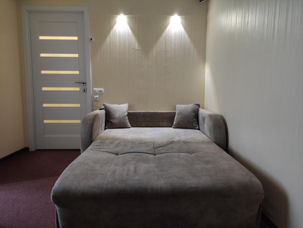 Small Room With Big Cinema Kharkiv Exterior photo